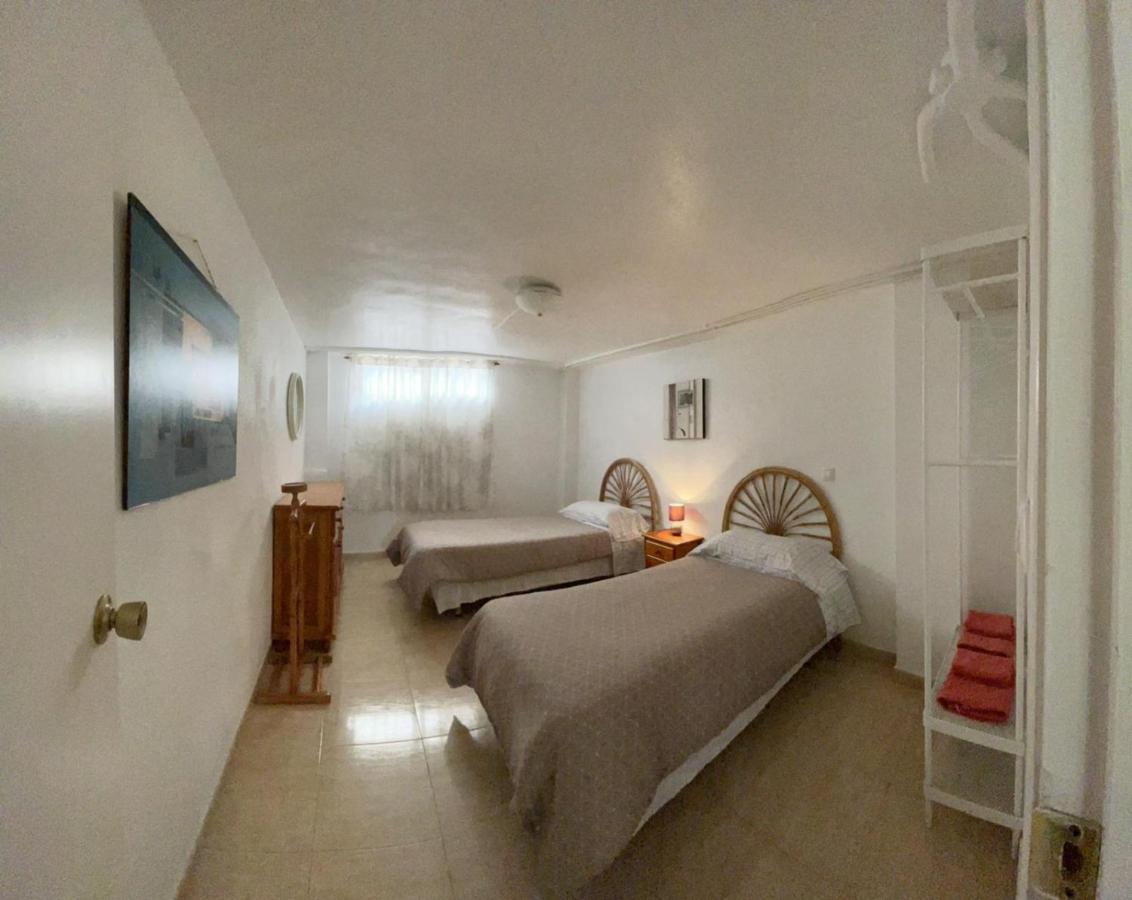 산페드로델피나타르 Piso Entero En Semi Sotano Con Piscina Salina Privada 아파트 외부 사진